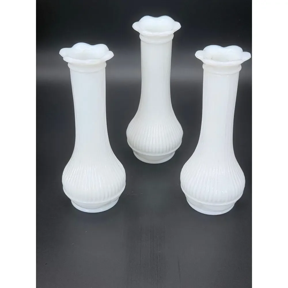 Set of 3 Vintage Carr-Lowrey CLG Co White Milk Glass Ribbed Bud Vases 6.5